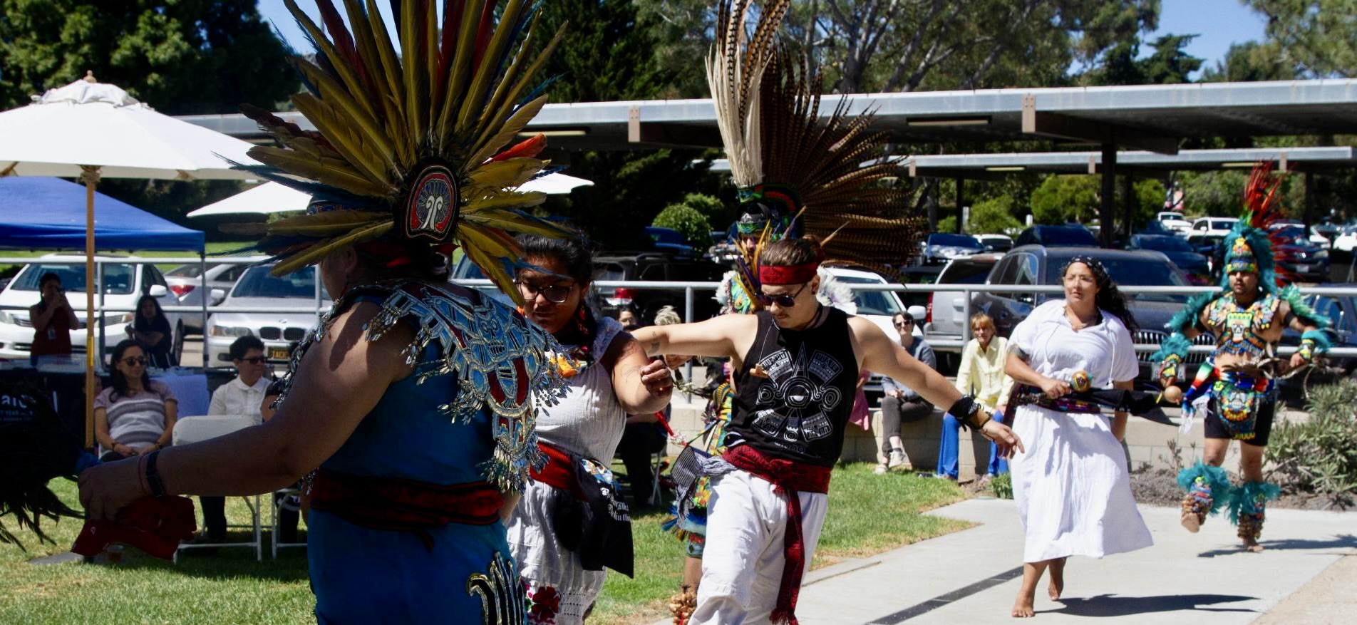 SBCC Students working an event